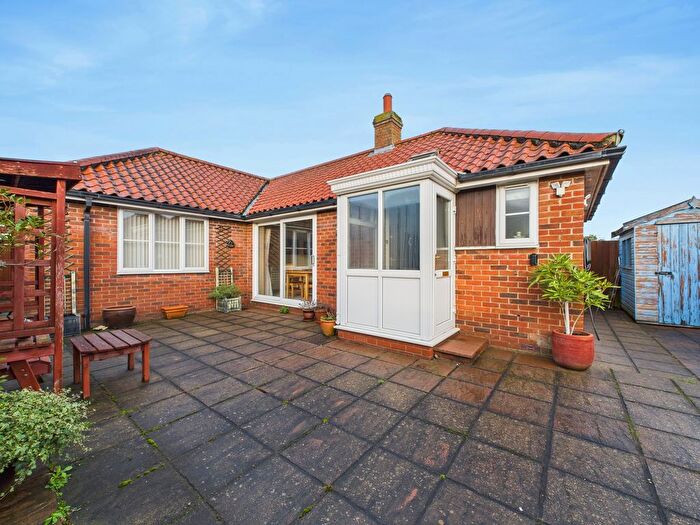 2 Bedroom Detached Bungalow For Sale In Cherry Tree Court, Diss, IP22