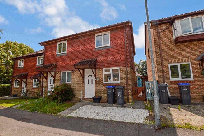 2 Bedroom End Of Terrace House To Rent In Montgomery Gardens, Salisbury, SP2