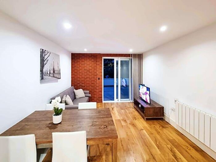 1 Bedroom Apartment To Rent In Major Draper Street, Woolwich, SE18