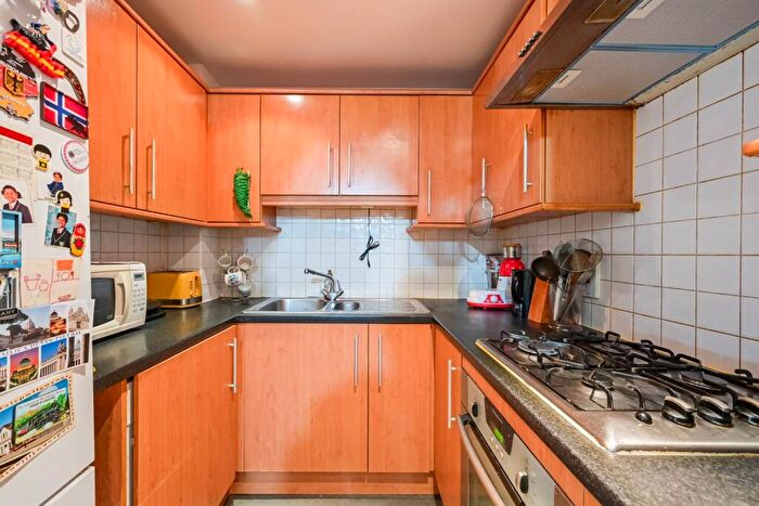 1 Bedroom Flat For Sale In Crown Close, Winkfield Road, London, , Wood Green, London, N22