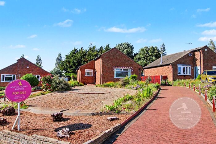 2 Bedroom Bungalow For Sale In Old Hunstanton Road, Old Hunstanton, Hunstanton, PE36