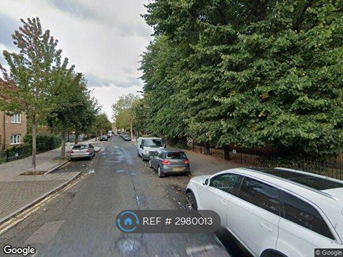 2 Bedroom Flat To Rent In King Edward's Road, London, E9