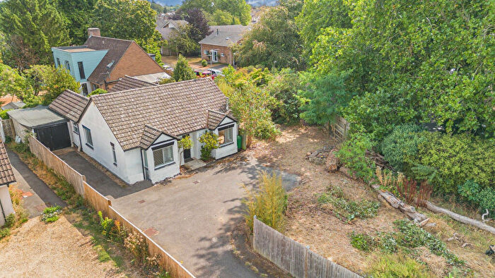 4 Bedroom Detached Bungalow For Sale In Oxford Road, Abingdon, OX14
