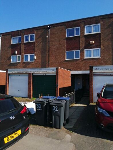 3 Bedroom Terraced House To Rent In Gee Street, Birmingham, B19