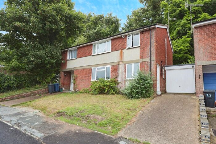 2 Bedroom House To Rent In Birch Way, Chesham, HP5