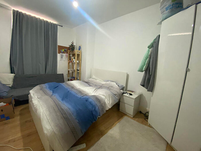1 Bedroom Flat To Rent In Mare Street, Hackney Central, E8