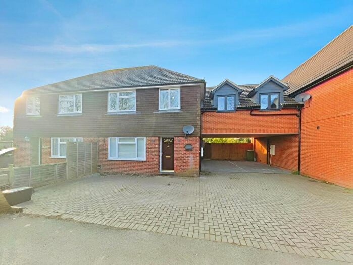 3 Bedroom Semi-Detached House To Rent In Mill Lane, Sindlesham, Wokingham, RG41