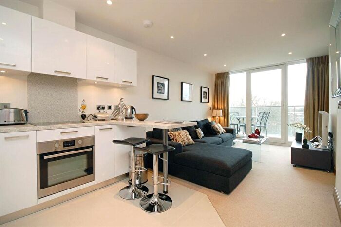 1 Bedroom Apartment To Rent In Lanson Building, Queenstown Road, London, SW11