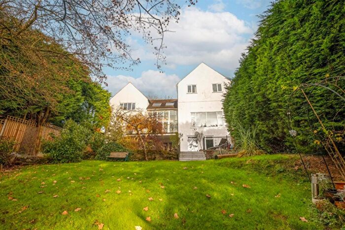 4 Bedroom Detached House For Sale In Manor Avenue, Wistaston, Cheshire, CW2