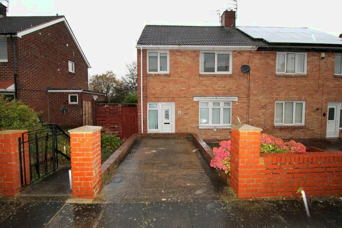 3 Bedroom Semi-Detached House To Rent In Burns Avenue, Boldon Colliery, Tyne And Wear, NE35