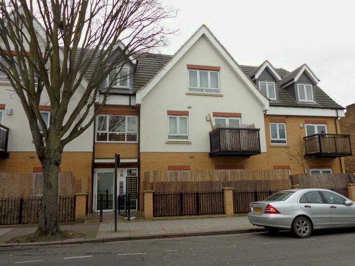 1 Bedroom Flat To Rent In Dudley Road, Southall, UB2