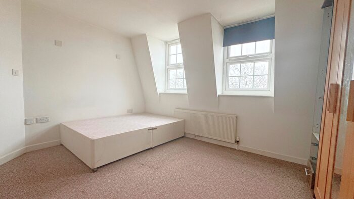 1 Bedroom Flat To Rent In Flat, Neon Court, High Street, Barkingside, Ilford, IG6