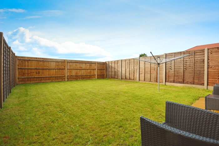 2 Bedroom Semi-Detached House For Sale In Market Garden Close, Ramsgate, Kent, CT12