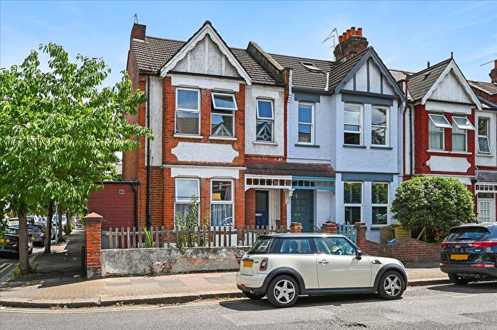 2 Bedroom Flat For Sale In Ancona Road, London, NW10