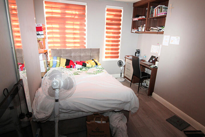 1 Bedroom Terraced House To Rent In Bellegrove Road, Welling, Kent, DA16