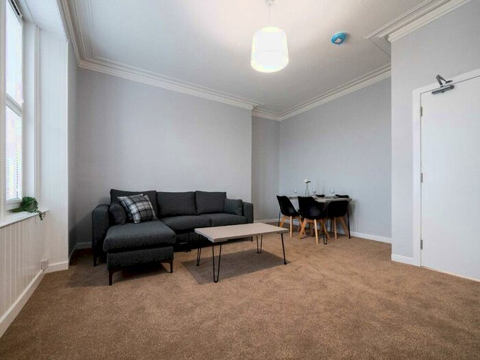 2 Bedroom Flat To Rent In Ashley Place, Leith, Edinburgh, EH6