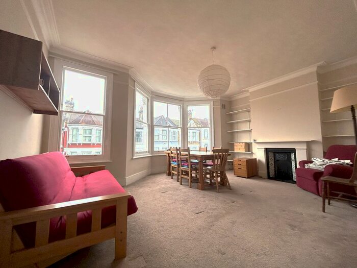 2 Bedroom Flat To Rent In Mount Pleasant Road, London, N17