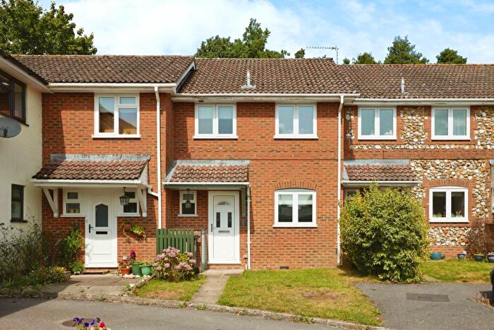 3 Bedroom Terraced House For Sale In Frensham Way, Pewsey, SN9