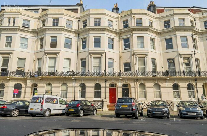 1 Bedroom Flat To Rent In St Aubyns, Hove, BN3