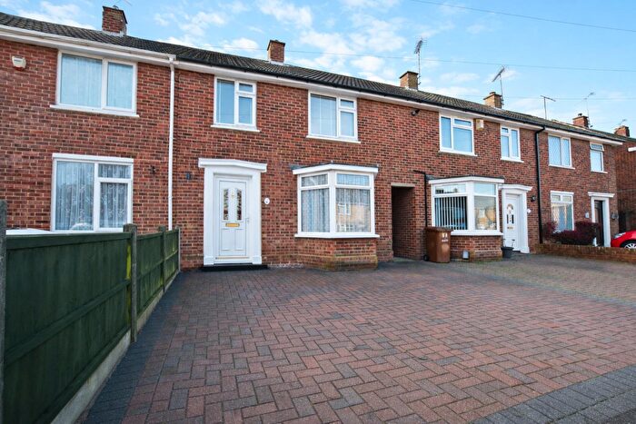 3 Bedroom Terraced House For Sale In Winchester Way, Rainham, Gillingham, ME8