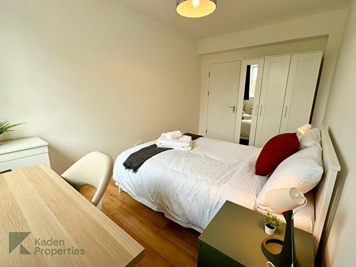 4 Bedroom Flat To Rent In Cumberland Market, Ucl/London, NW1