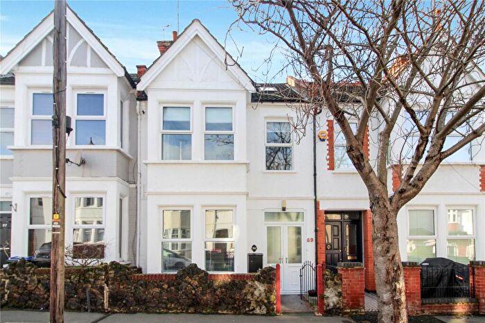 4 Bedroom Terraced House For Sale In Fleetwood Avenue, Westcliff-on-Sea, Essex, SS0