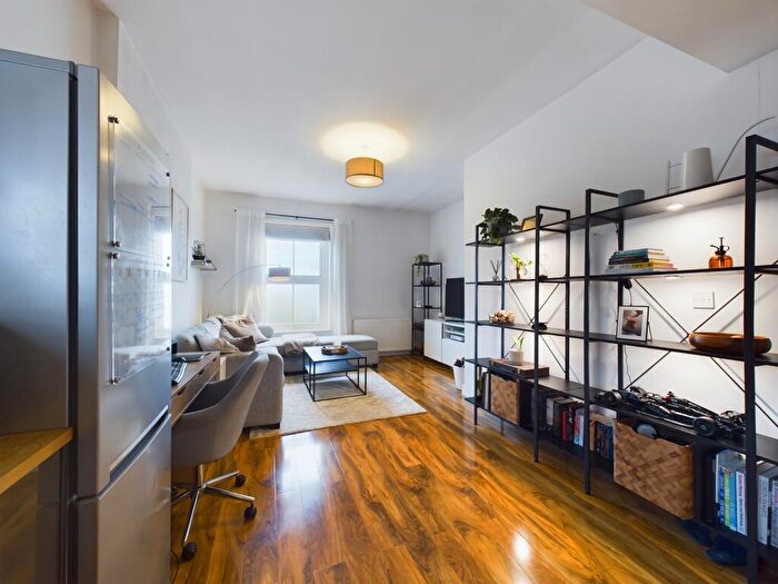 1 Bedroom Flat For Sale In Highland Road, Southsea, PO4