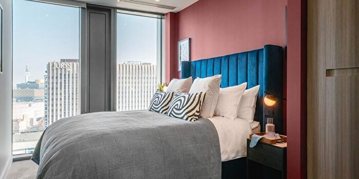 2 Bedroom Apartment To Rent In Broad Street, Birmingham, B15