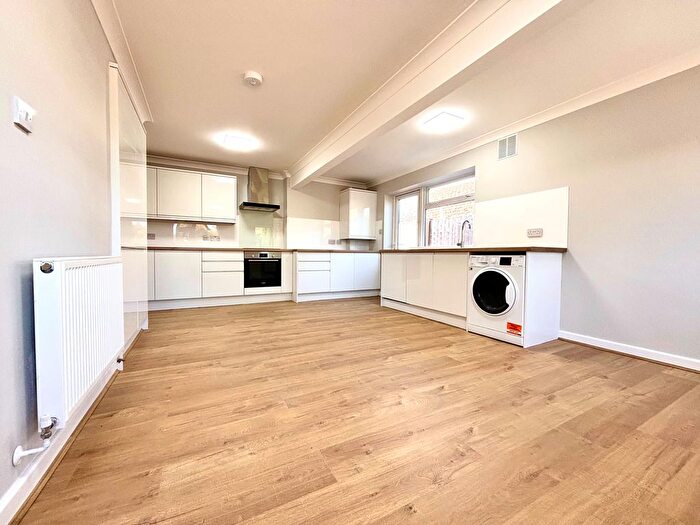 3 Bedroom Bungalow To Rent In London Road, Shipston-On-Stour, CV36