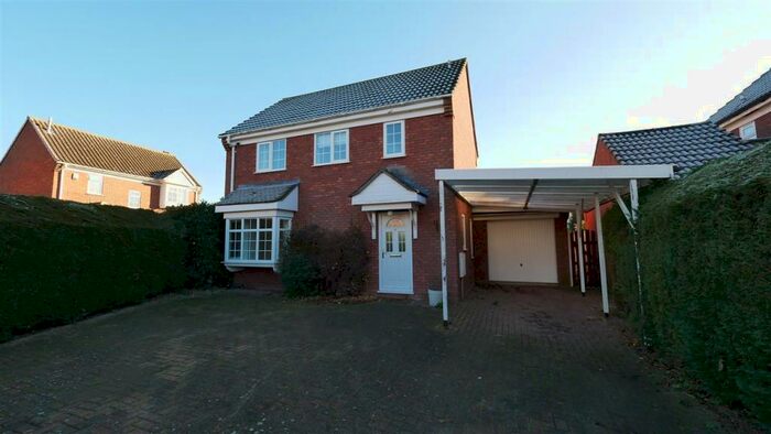 Detached House To Rent In Holbein Road, St Ives, PE27