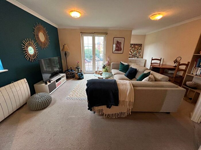 2 Bedroom Flat To Rent In Cory Place, Cardiff Bay, CF11