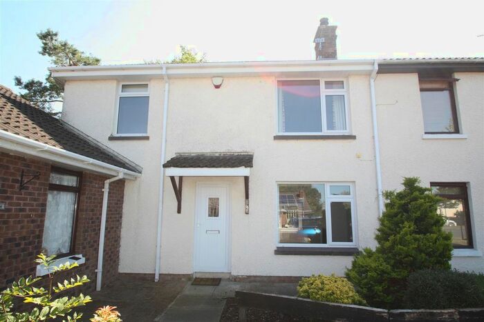 2 Bedroom Town House To Rent In Crombeg Court, Hillsborough, BT26