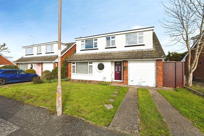 3 Bedroom Detached House For Sale In Pippins Road, Burnham On Crouch, CM0