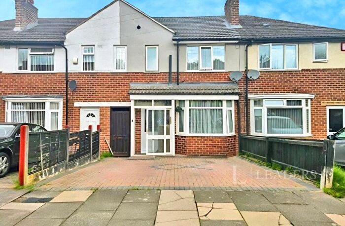 4 Bedroom Semi Detached House To Rent In Thurlestone Road, Birmingham, West Midlands, B31