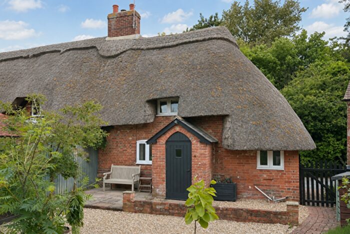 1 Bedroom Cottage For Sale In Rowan Cottage, Farnborough, OX12