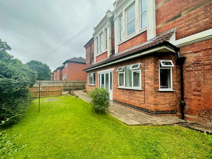 2 Bedroom Flat To Rent In Mapperley Road, NG3