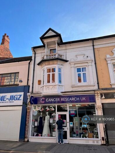 2 Bedroom Flat To Rent In High Street, Rushden, NN10