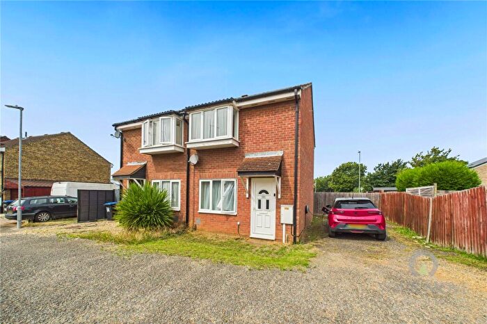 2 Bedroom End Of Terrace House To Rent In Dore Close, The Glades, Northampton, NN3