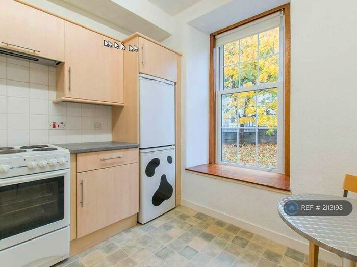 2 Bedroom Flat To Rent In Perth Road, Dundee, DD2