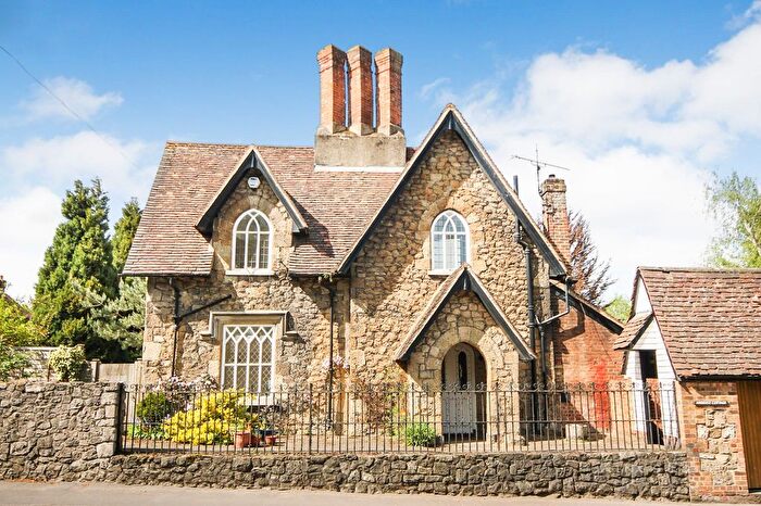 2 Bedroom Detached House To Rent In Amherst Hill, Sevenoaks, TN13