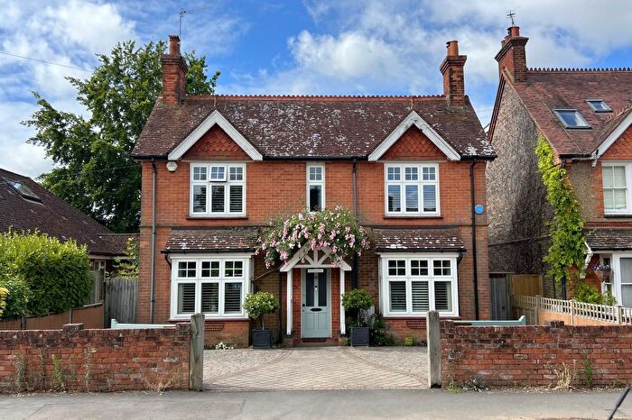 4 Bedroom Detached House For Sale In Mead Road, Cranleigh, GU6