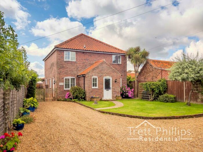 3 Bedroom Detached House For Sale In New Road, Sutton, Norwich, Norfolk, NR12