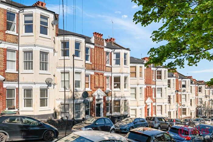 2 Bedroom Flat To Rent In Birkbeck Mansions, Crouch End, N8