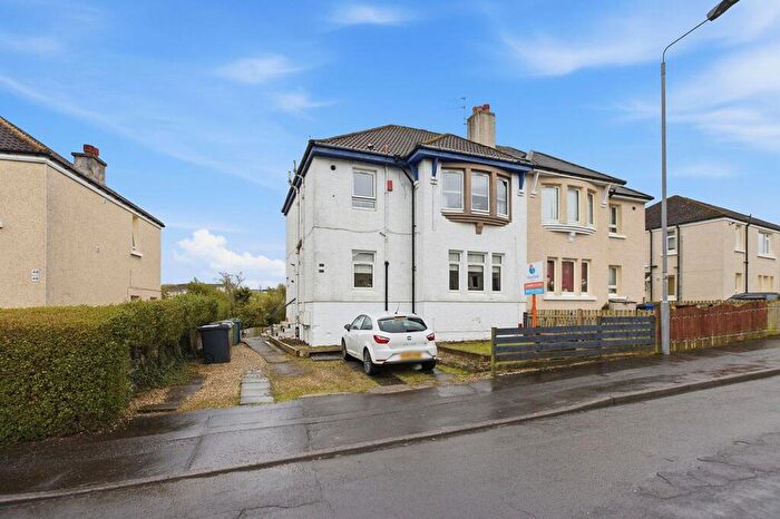 2 Bedroom Flat For Sale In Lochfield Drive, Paisley, PA2