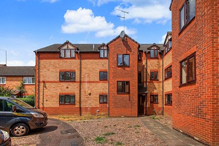 2 Bedroom Apartment To Rent In Broome Way, Banbury, OX16