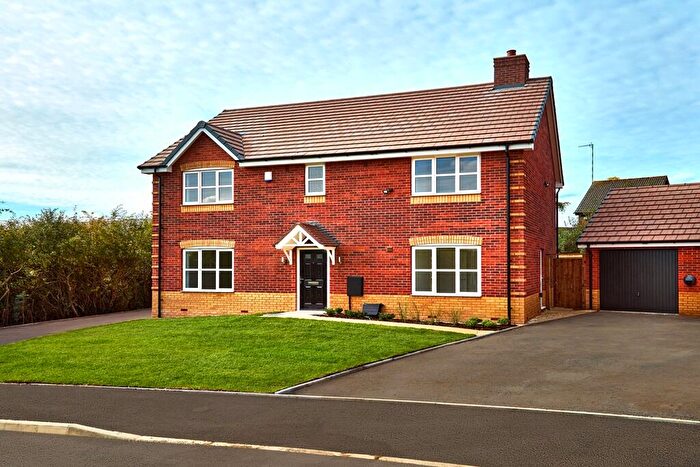 4 Bedroom Detached House For Sale In Birmingham Road, Hatton, Warwick, CV35