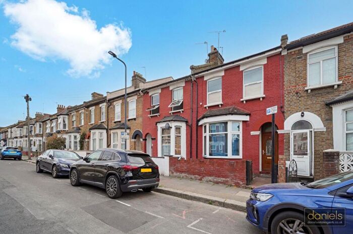 3 Bedroom Terraced House For Sale In Beaconsfield Road, Willesden, London, NW10