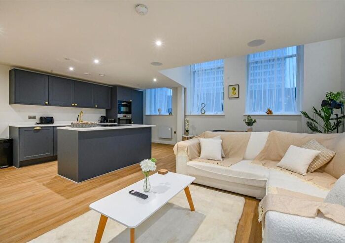 2 Bedroom Flat To Rent In Great George Street, LS1