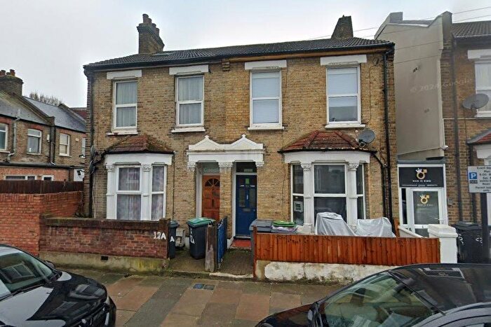 2 Bedroom Flat To Rent In Denmark Street, London, N17