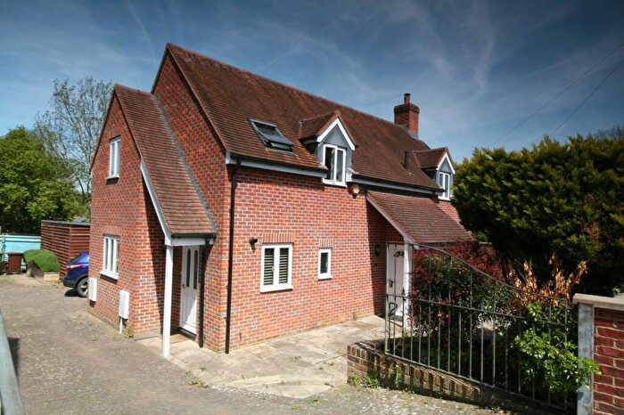 3 Bedroom Detached House For Sale In Littleworth, Oxon, OX33